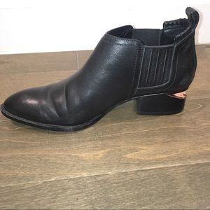 Booties with heel cutout